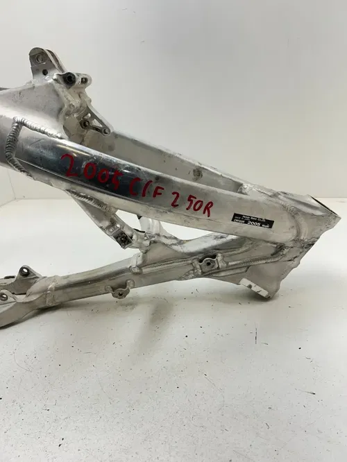 04 2004 Honda CRF 250 R L OEM Main Frame Body Assembly Chassis BOS! READ