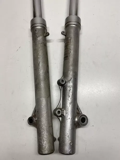 2005 05 Kawsaki KL 650 KL650-A GOOD FORKS SUSPENSION SHOCK L R FORK Free US Ship