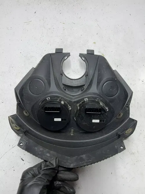 2004 04 Ski-doo Summit 800 Highmark 151" OEM NICE! Display Console Speedo Tacho