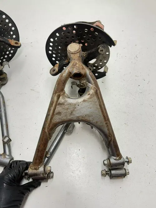 98 1998 Honda TRX300EX Trx 300 ex OEM GOOD! Front A Arms Spindle Hub Control