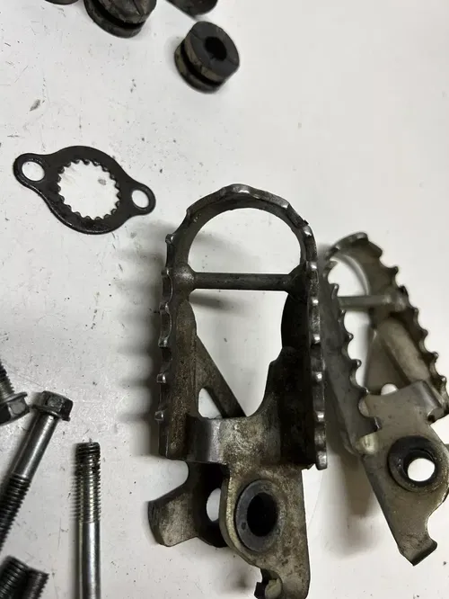 2016 16 HONDA CRF150R CRF150RB crf 150 rb LOT Bolts But Hardware Mount Peg Cap