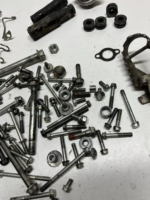 2016 16 HONDA CRF150R CRF150RB crf 150 rb LOT Bolts But Hardware Mount Peg Cap