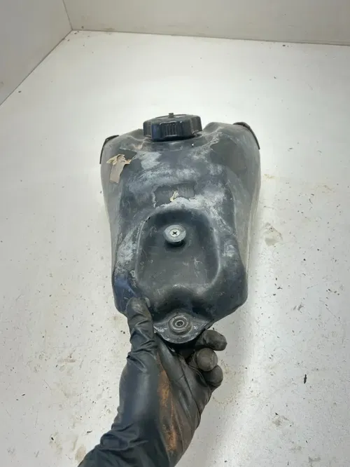05 2005 Yamaha YFZ450R Yfz 450 r OEM GOOD THREADS! Gas Tank Fuel Cell Cap Mount