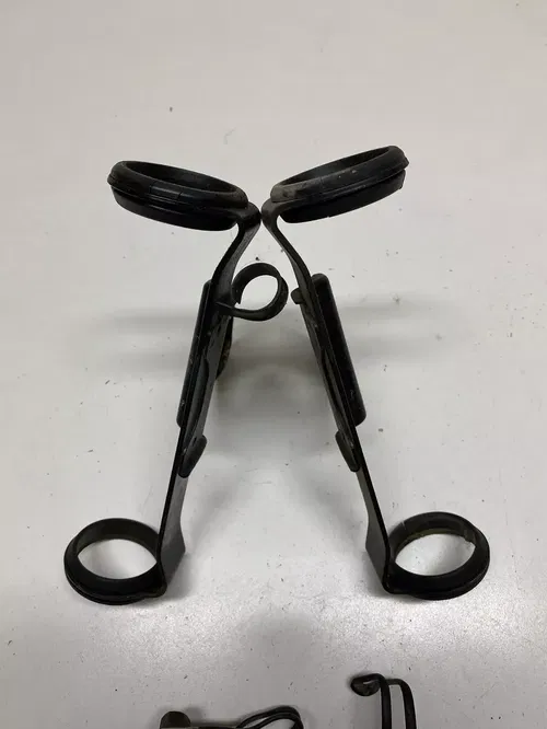 1991 91 Suzuki DR650D dr 650 s NICE Headlight Mount Fork Bar Speedo FREE SHIP