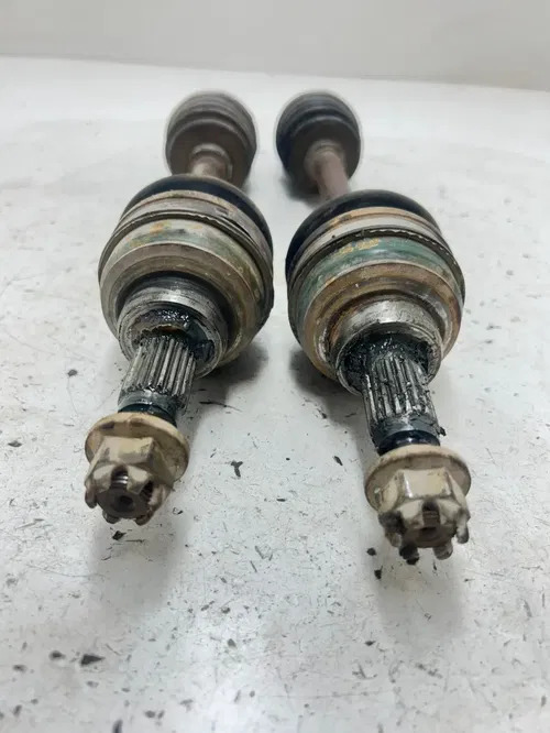 03 2003 Honda Foreman 450 TRX450FM OEM Set Front Axle Shaft L R CV Drive Nut