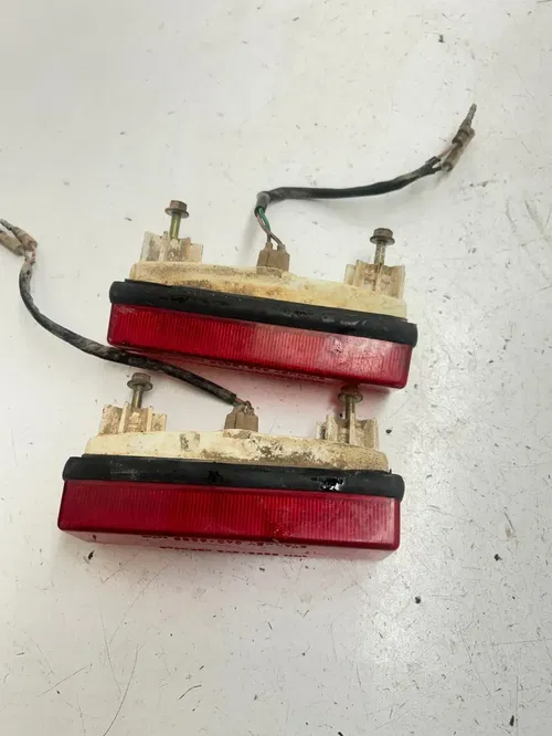87 1987 Honda Fourtrax Trx 350 TRX350 OEM NICE!  Brake Tail Light Mount Lights