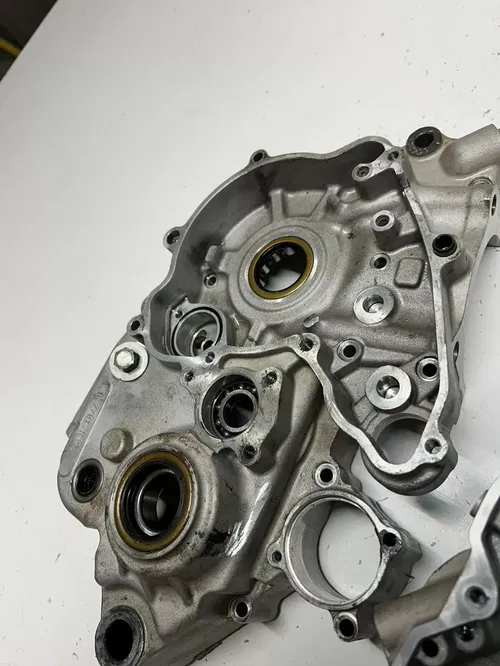 2008 08 KTM 250 XC-FW xcfw OEM Crankcase Case Cases L R Engine Motor READ DESCRI