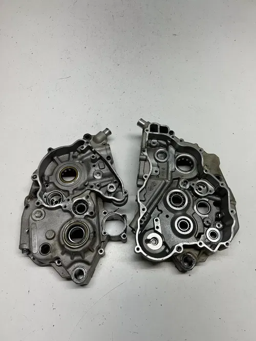 2008 08 KTM 250 XC-FW xcfw OEM Crankcase Case Cases L R Engine Motor READ DESCRI