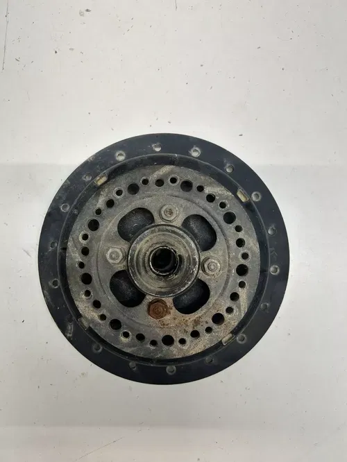 1981 81 HONDA XL250S xl 250 s  Front Wheel  Hub Spoke Mount Drum Brake