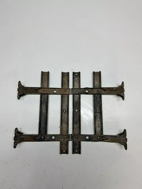 01 Yamaha Kodiak 400 4x4 YFM400 Foot Peg Mount Well Guard GOOD THREADS STRAIGHT!