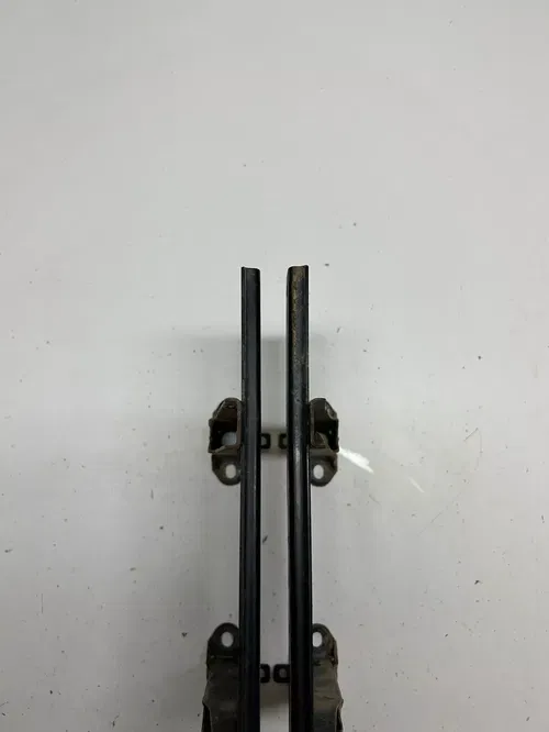 01 Yamaha Kodiak 400 4x4 YFM400 Foot Peg Mount Well Guard GOOD THREADS STRAIGHT!