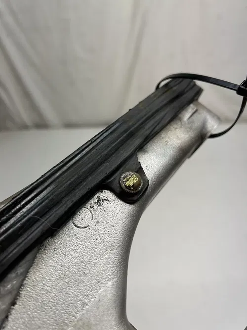 2005 05 Honda CRF450R crf 450r OEM Swingarm Swing Arm Guide CHAIN WEAR!