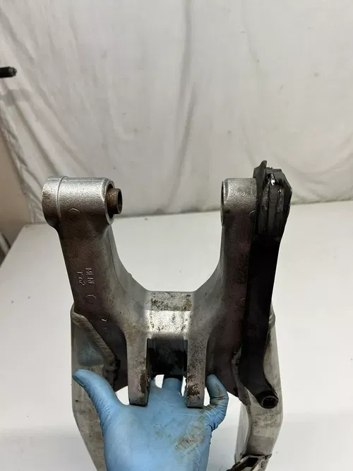 2005 05 Honda CRF450R crf 450r OEM Swingarm Swing Arm Guide CHAIN WEAR!