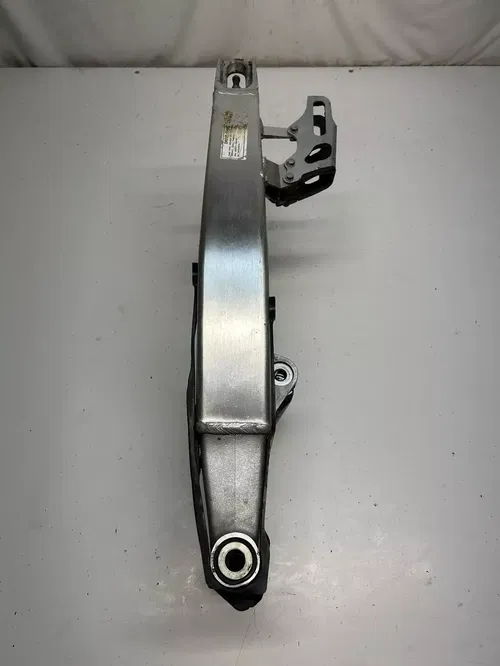 2005 05 Honda CRF450R crf 450r OEM Swingarm Swing Arm Guide CHAIN WEAR!