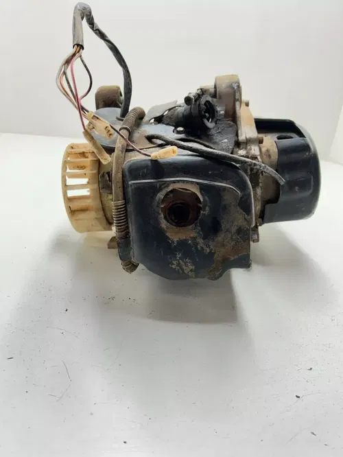 02 2002 Polaris scrambler 90 2x4 2T OEM Complete Engine Motor Cases Crank Shaft