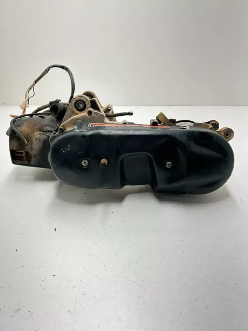 02 2002 Polaris scrambler 90 2x4 2T OEM Complete Engine Motor Cases Crank Shaft