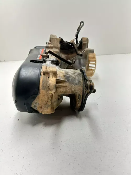 02 2002 Polaris scrambler 90 2x4 2T OEM Complete Engine Motor Cases Crank Shaft
