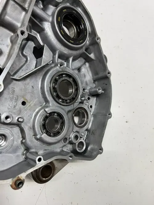 2002 02 Honda Cr250r CR 250 R OEM MINT! Right Crank Case Half Engine Motor NICE!