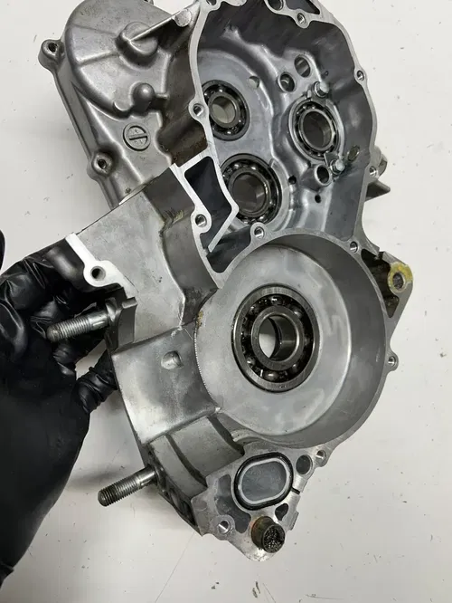 2002 02 Honda Cr250r CR 250 R OEM MINT! Right Crank Case Half Engine Motor NICE!