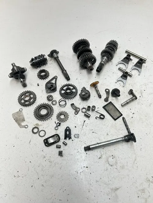 06 2006 Honda Crf 250 r CRF250R OEM Trans Transmission Gear Fork Shaft Kickstart