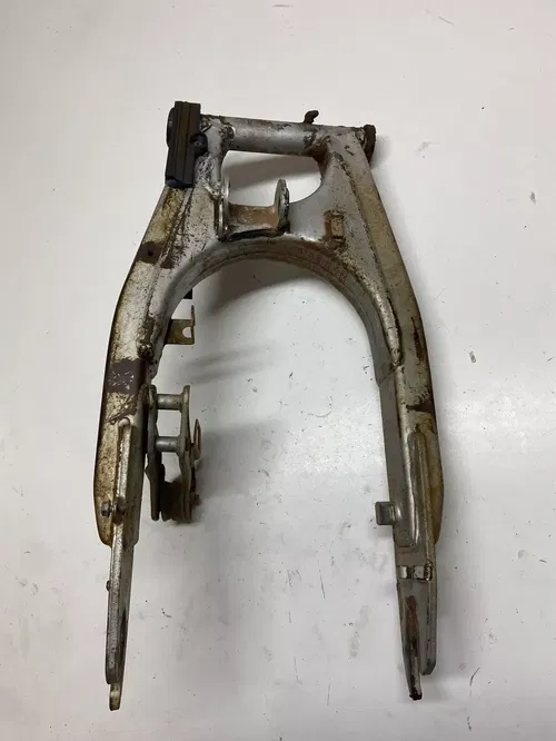 1981 81 Honda XR500R xr500 Swing Arm Swingarm Pivot Chain Guide Free Shipping