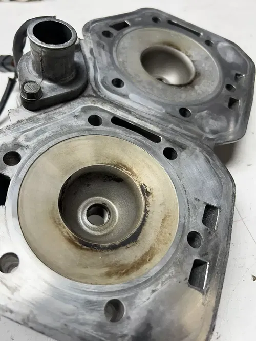 2004 04 Ski-doo Summit 800 Highmark 151" OEM Cylinder Head Cap Dome Plug