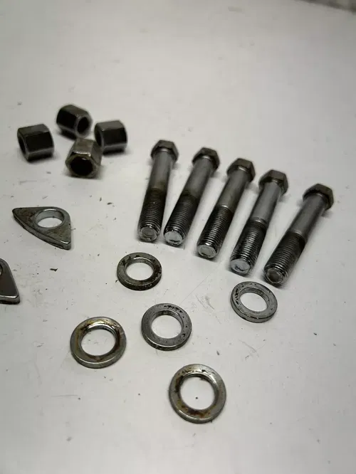 1982 82 HARLEY SHOVELHEAD LOWRIDER STURGIS FXB OEM Front Cylinder Head Bolt Nut