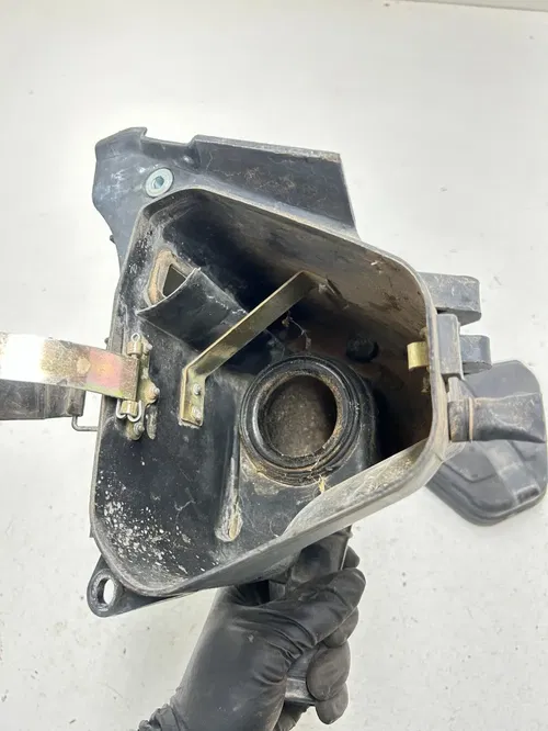 88 1988 Honda XR80R Xr 80 R OEM LOT Air Box Filter Intake Airbox Lid Boot Strap