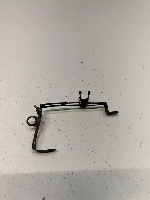1982 82 Honda XL250R xl 250 r Battery Strap Mount Support Latch BENT! Free Ship