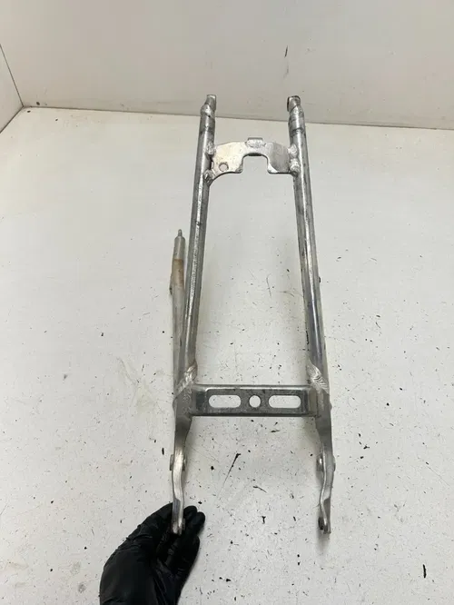 06 2006 Honda Crf 250 r CRF250R OEM GOOD STRAIGHT! Subframe Sub Frame Mount