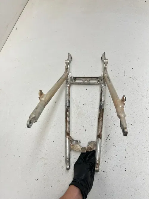 06 2006 Honda Crf 250 r CRF250R OEM GOOD STRAIGHT! Subframe Sub Frame Mount