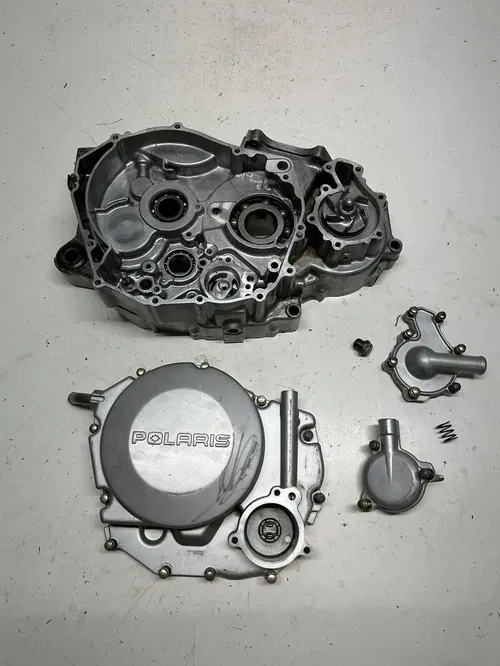2005 05 Polaris Predator 500 OEM LOT Right Crankcase Case Clutch Cover Water Pum