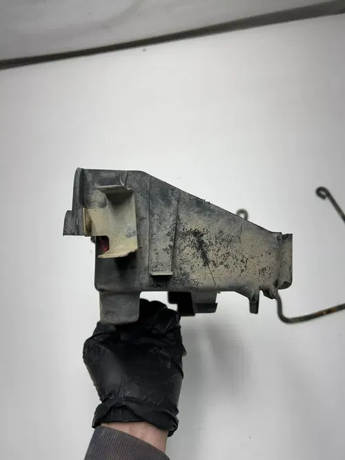 2005 05 Honda Rincon TRX 650 FA Trx650 OEM Battery Box Mount Bar Support