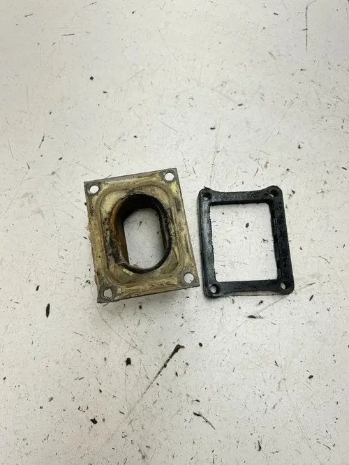 82 1982 Honda XR500R Xr 500 r OEM LOT Intake Manifold Boot Rubber Mount