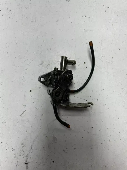2004 04 Ski-doo Summit 800 Highmark 151" OEM UNTESTED! Oil Pump Assembly