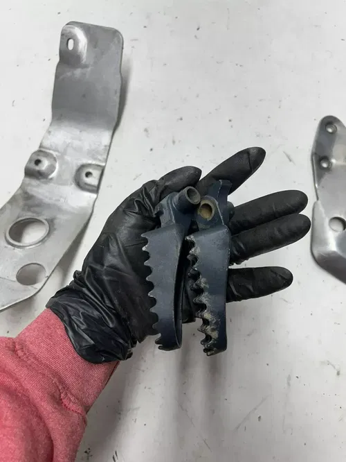 1998 98 YAMAHA WR400F Wr 400 f OEM LOT Skid Plate Foot Pegs Cover Brake Guard