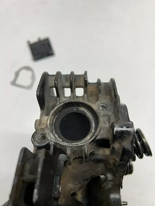 1983 83 Honda XR500R Xr 500 R xr OEM GOOD! Cylinder Head Valves Decomp 5 Valve