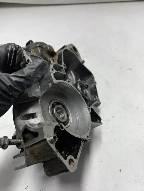 1994 94 Honda CR125R Cr 125 r OEM Right Side Crank Case Engine Motor