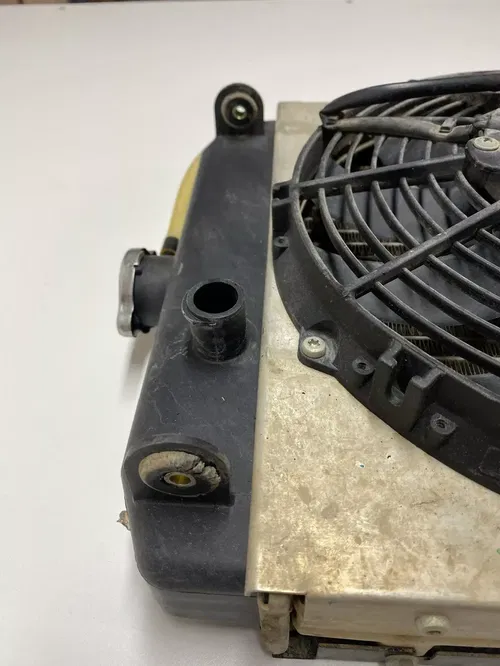 04 Arctic Cat 650 V2 4x4 Radiator And Fan Working Free Ship