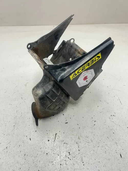 03 2003 Honda CR250R Cr 250 r 2 Stroke OEM Airbox Air Box Intake Filter Housing