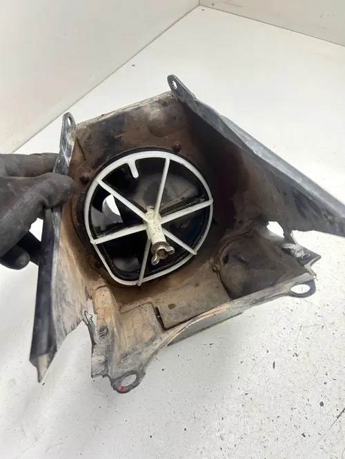 03 2003 Honda CR250R Cr 250 r 2 Stroke OEM Airbox Air Box Intake Filter Housing