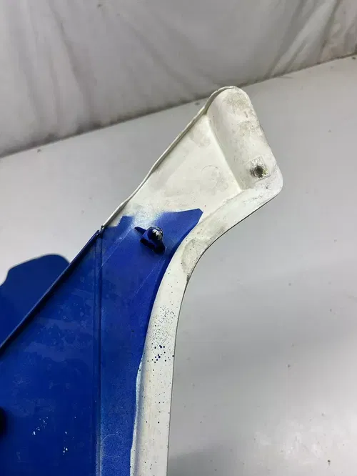 1994 94 Honda XR600R Xr 600 r OEM Side Cover Plastic Fender Shroud Lid Screw