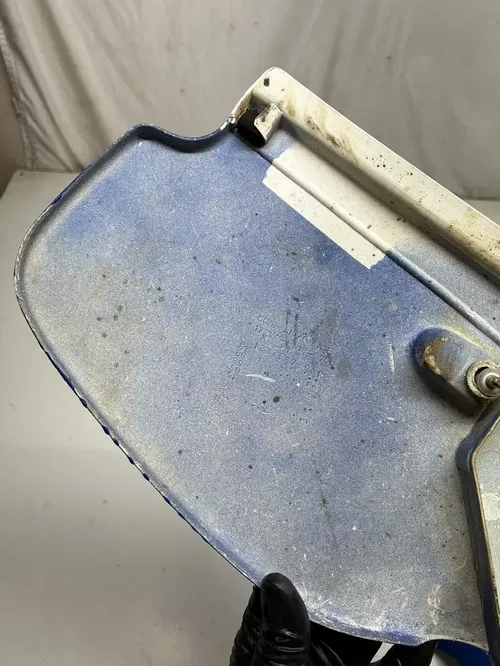 1994 94 Honda XR600R Xr 600 r OEM Side Cover Plastic Fender Shroud Lid Screw