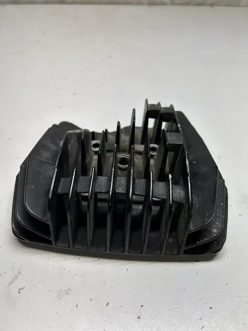 1990 90 Yamaha RT180 RT 180 rt OEM MINT! Cylinder Head Cap Engine Motor NICE!