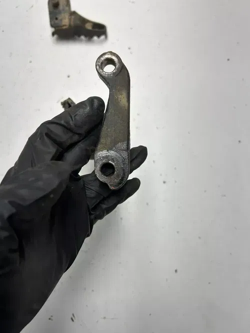85 1985 Honda XR350R xr 350 r OEM LOT Foot Pegs Peg Footpeg Mount Spring