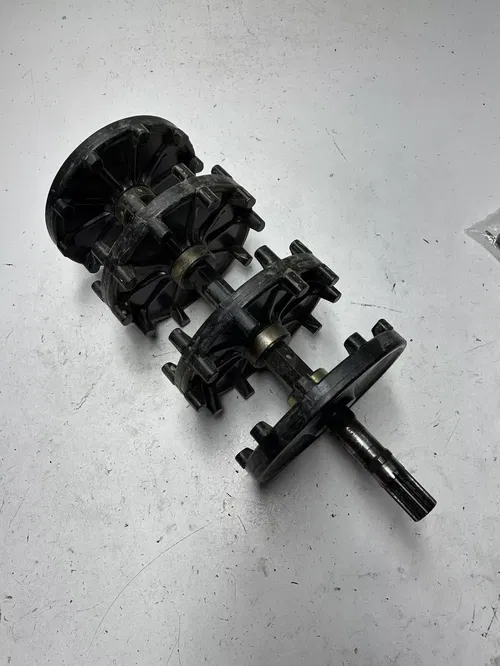 2004 04 Ski-doo Summit 800 Highmark 151" OEM Track Drive Shaft Cogs Wheel Tooth