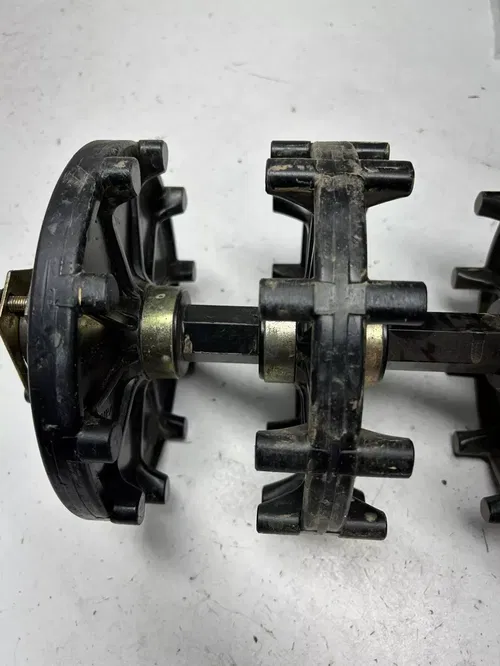 2004 04 Ski-doo Summit 800 Highmark 151" OEM Track Drive Shaft Cogs Wheel Tooth