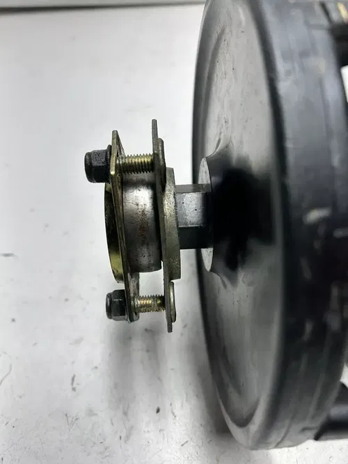 2004 04 Ski-doo Summit 800 Highmark 151" OEM Track Drive Shaft Cogs Wheel Tooth