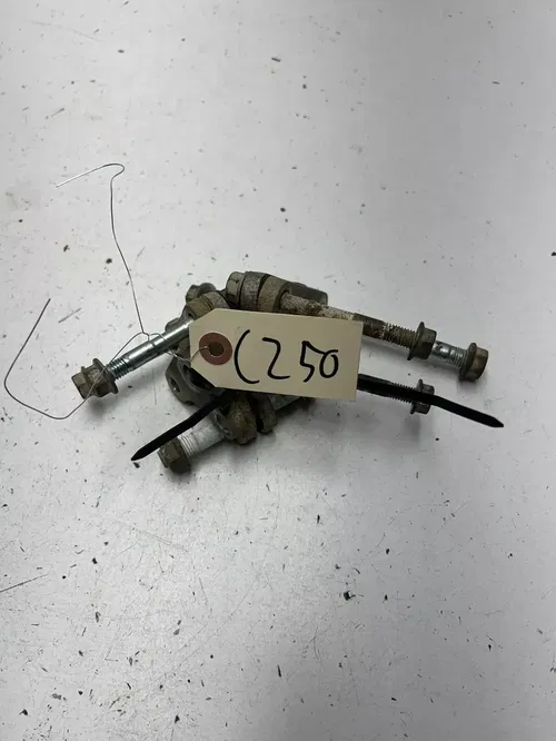 85 1985 Honda XR350R xr 350 r OEM LOT Engine Motor Mount Support Hanger Bolt