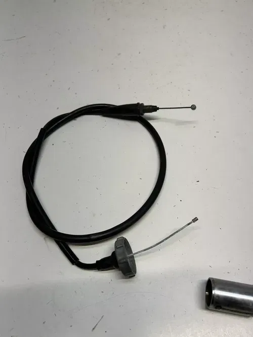 1983 83 HONDA XR200R xr 200 r OEM Carb Carburetor Bowl Float Slide Cable DIRTY!